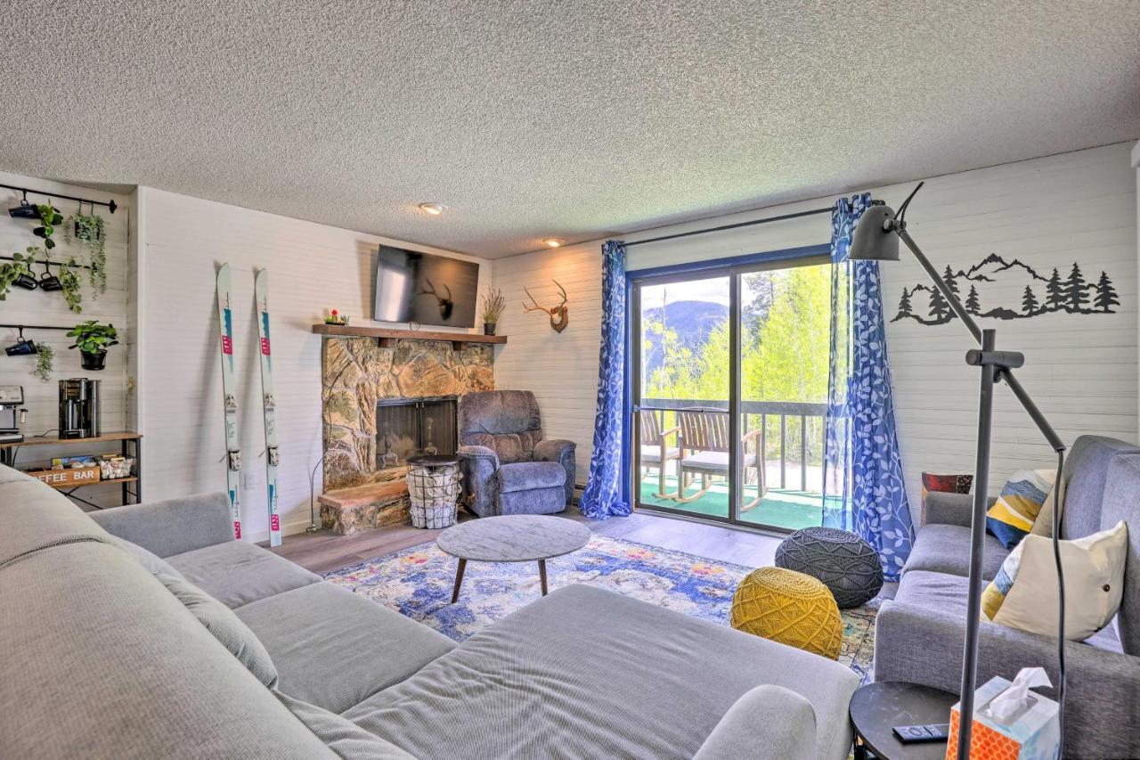 Grand With Mountain Views Walk To Lake! *