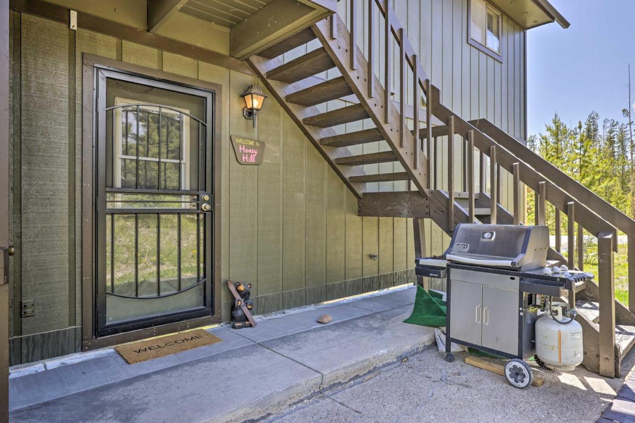 Grand With Mountain Views Walk To Lake! Apartment